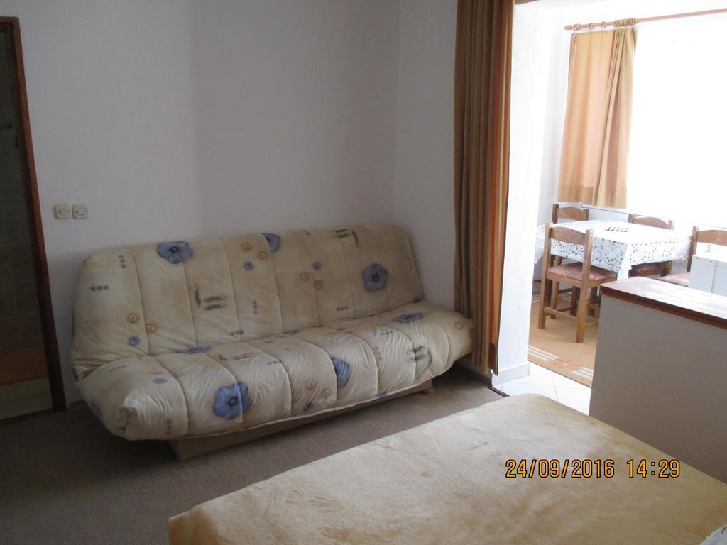 Apartments Katarine Zrinske Vodice Exterior foto