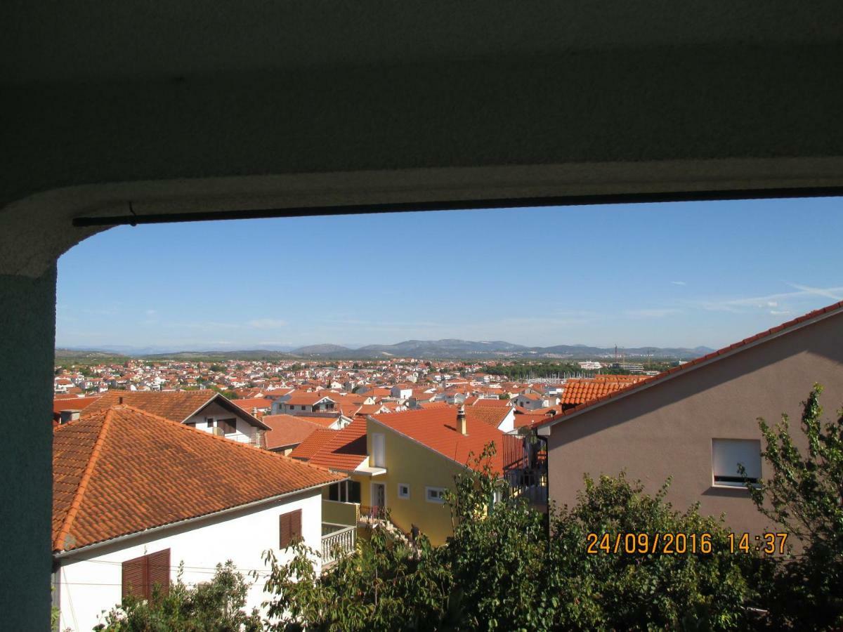 Apartments Katarine Zrinske Vodice Zimmer foto