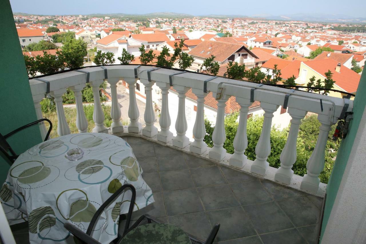Apartments Katarine Zrinske Vodice Exterior foto